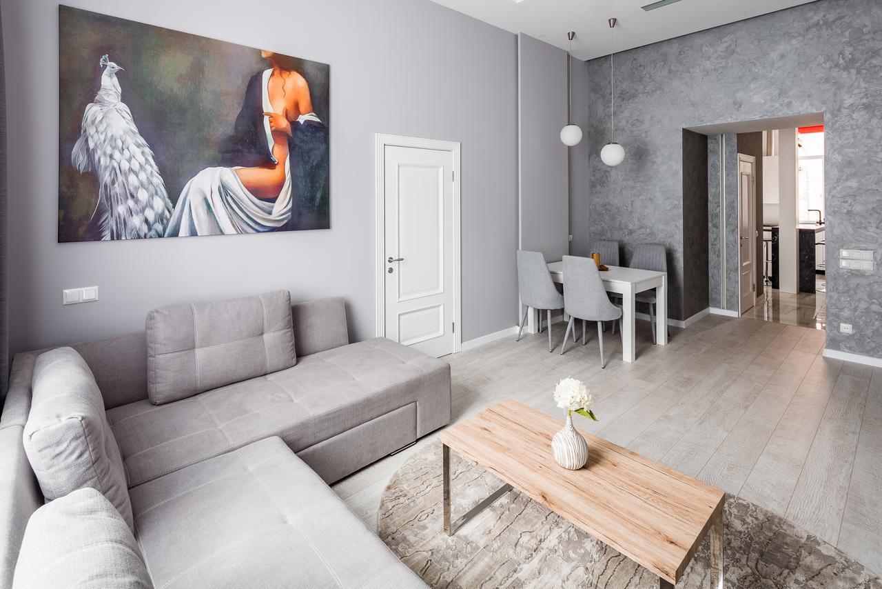 Leogrand Deluxe Apartments On Horodotska 33 利沃夫 外观 照片